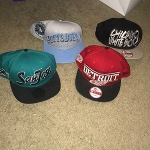 Bundle of 4 SnapBacks